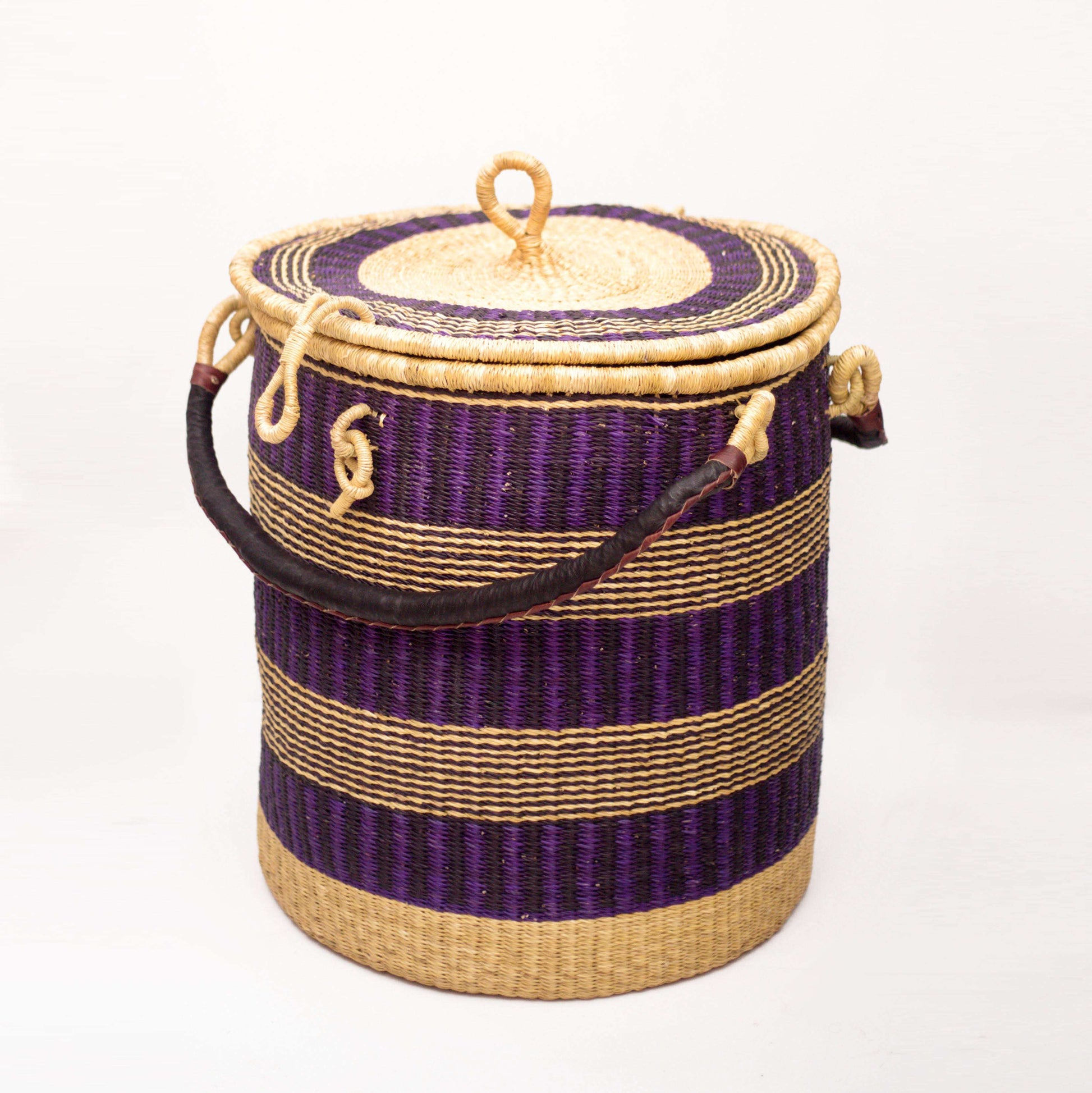 uploads/64/673607146a7d2_LaundrybasketwithLid4.jpg